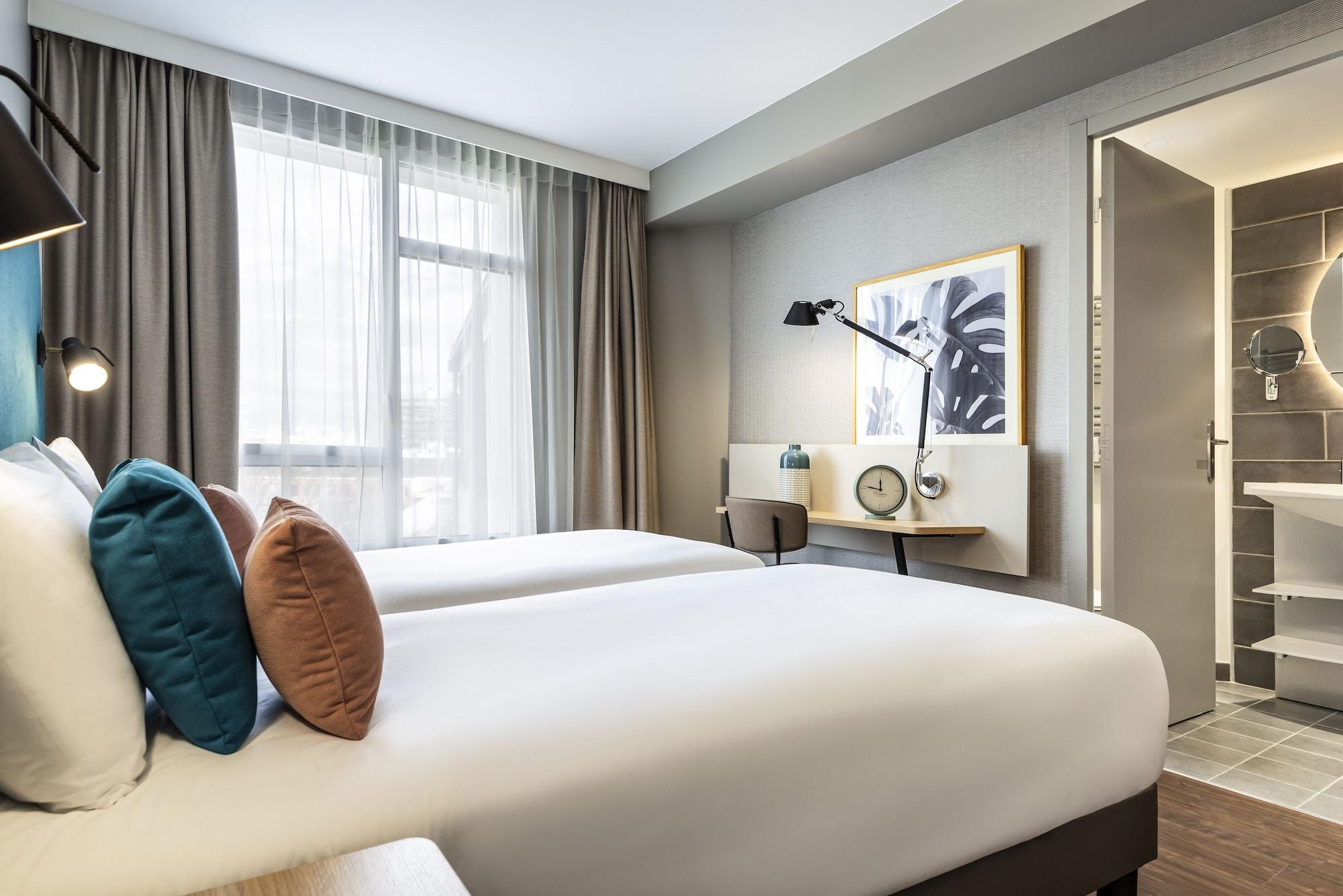 Aparthotel Adagio London Брентфорд Экстерьер фото