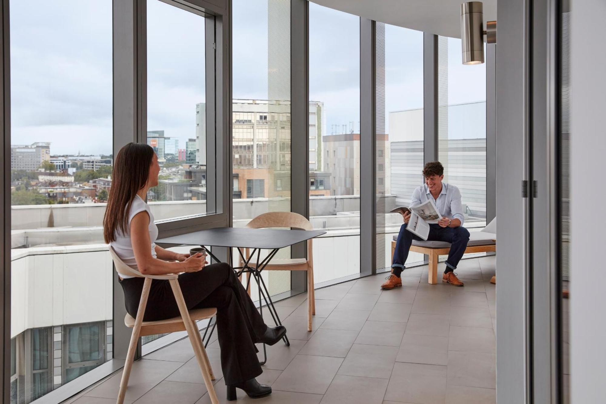 Aparthotel Adagio London Брентфорд Экстерьер фото