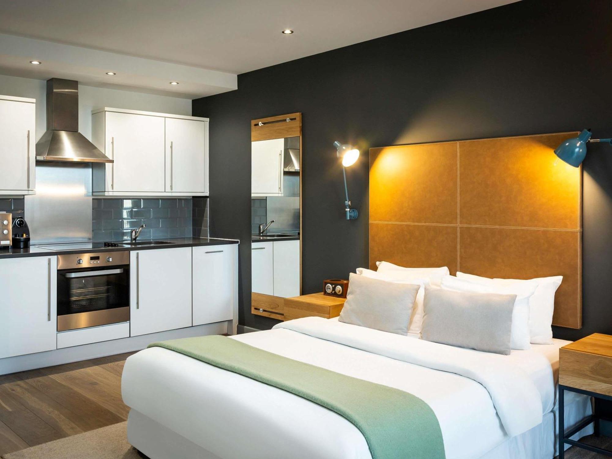 Aparthotel Adagio London Брентфорд Экстерьер фото