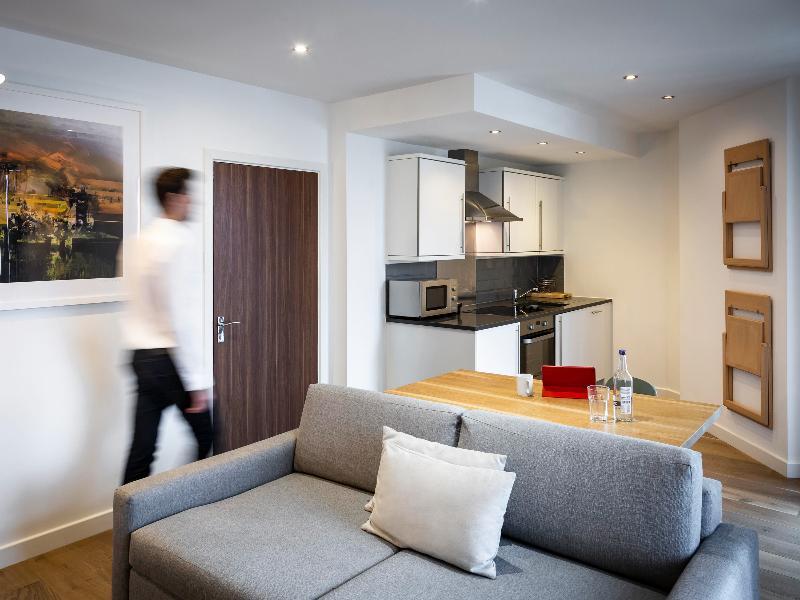 Aparthotel Adagio London Брентфорд Экстерьер фото